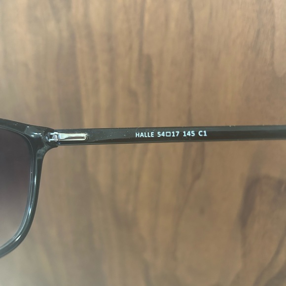 Halle Black Sunglasses with Fade Lenses - Picture 5 of 7